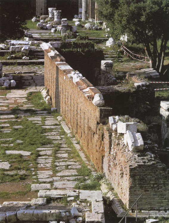 new-rostra-rome-roman-forum